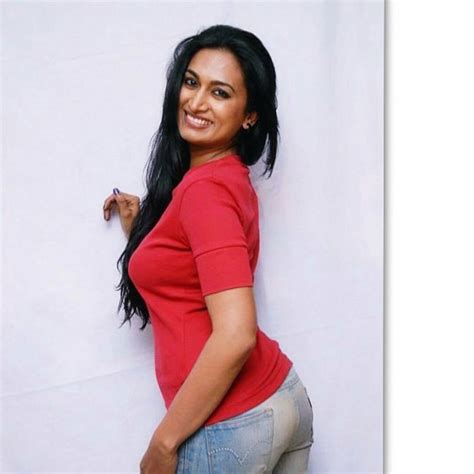 Best Indian Bhabhi Latest Sexy Images Damn Sexy