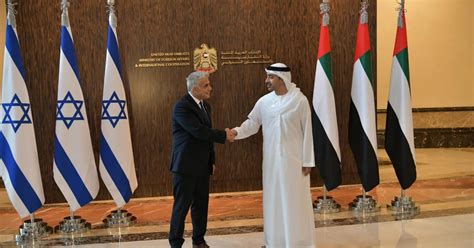 وزير خارجية الإمارات يلتقي زعيم المعارضة الإسرائيلية الخليج أونلاين