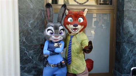 Video Zootopias Judy Hopps And Nick Wilde Meet And Greet Guests At