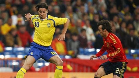 O es casualidad que españa se esté entrenando a las 18.00 horas, cuando los termómetros de las rozas marcan 33 grados. UEFA EURO 2008 - Historia - España-Suecia - UEFA.com