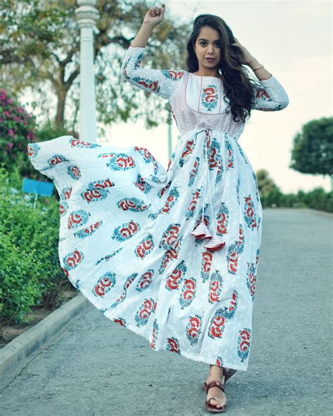 Mughal Floral Yoke Dress By Label Shivani Vyas The Secret Label
