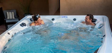 5 Amazing Luxury Hot Tubs And Premium Spas The Hot Tub Superstore