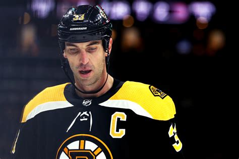 Zdeno Chara Will Miss Game 4 With Undisclosed Injury
