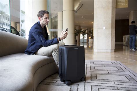 Ovis Suitcase The Worlds First Ai Controlled Travelling Bag
