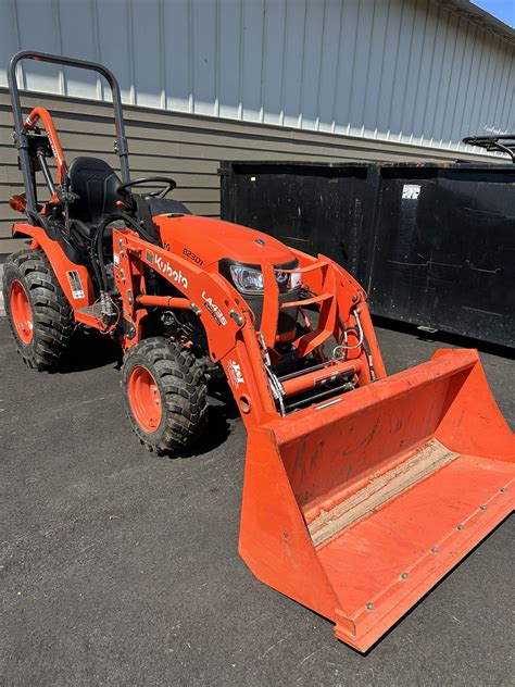 Kubota B2301 Tractor W Loader For Sale In Yelm Wa Offerup