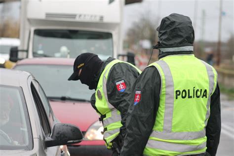 A rendőrség szigorítja az ellenőrzést Szlovákia határain | Bumm.sk