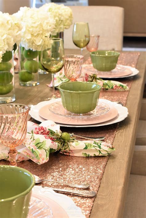 And the easy menu is perfect for a spring ladies luncheon to celebrate your mom friends or your own mom. tablesetting.quenalbertini2: Spring Table Setting for ...