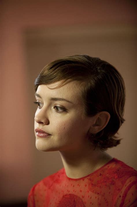 Pin By Cal Brent On Olivia Cooke B1993 Girls Premiere Premiere Olivia