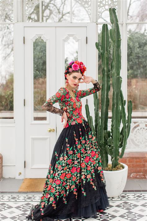 Inspired By Frida Kahlo A Bridal Editorial Joanne Fleming Design Blog Mexican Wedding