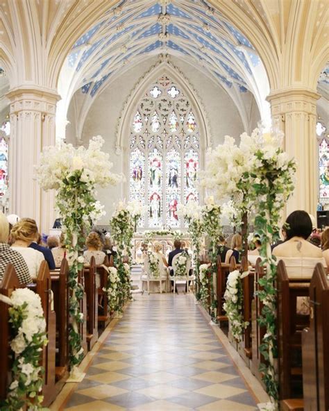 45 Breathtaking Church Wedding Decorations In 2021 Wedding Aisle