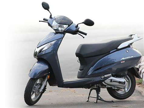 Read honda activa review and check the mileage, shades, interior images, specs, key features, pros and cons. Honda Activa 125 Deluxe Price in India, Specifications ...