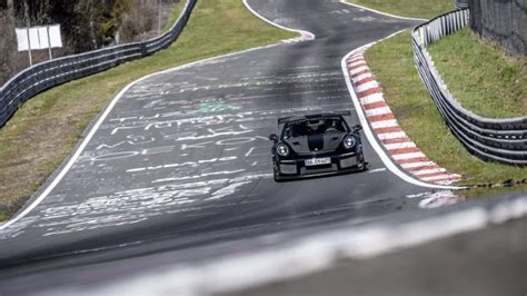 Video La Porsche 911 Gt2 Rs Frappe Fort Sur Le Nürburgring