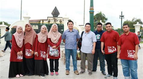 Masjid tanah is situated 10 km east of kolej universiti islam melaka. Kolej Universiti Islam Antarbangsa Selangor Malaysia ...