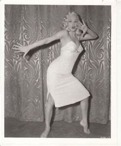 Mamie Van Doren Strikes A Sexy Pose Rare Photo Ebay