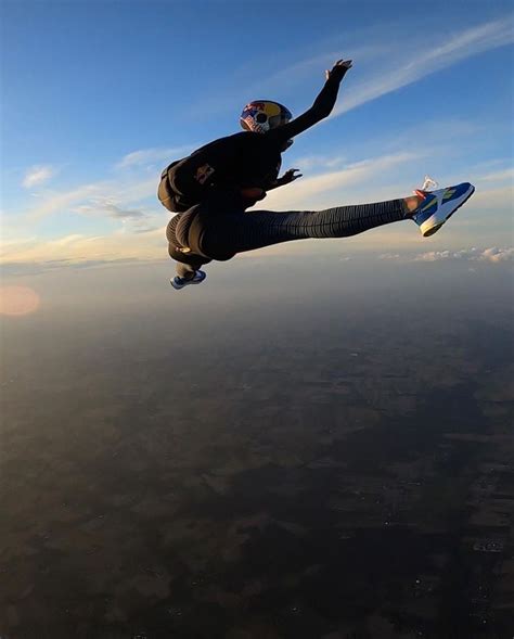 Maja Kuczynska Skydiving Pictures Hd Nature Wallpapers Skydiving