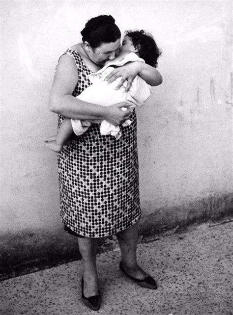 A Photographer Found These Long Lost Photos Of Motherhood Around The World 50 Years After He