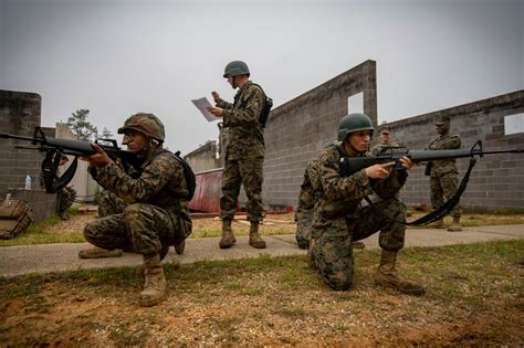 Marforres Marines Help Train Nrotc Midshipmen