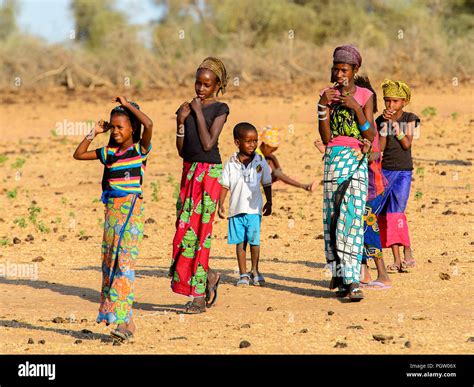 Children On The Street Senegal Hi Res Stock Photography And Images Alamy