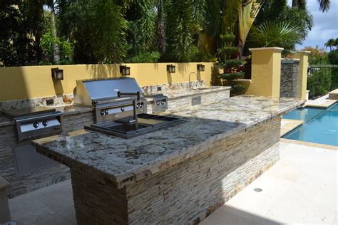 Save $750 or more on your hestan outdoor kitchen. Miami Outdoor Patio Bar Ideas Traditional Patio Aluminum ...