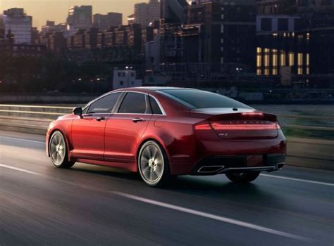 New Lincoln Mkz Photos Prices And Specs In Saudi Arabia