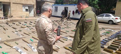 بينها قناصات وصواريخ لاو أمريكية ضبط مستودعات أسلحة في درعا