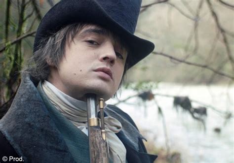 He is currently the singer/songwriter in the band babyshambles, although broke through with the libertines. Pete Doherty - Les beaux-gosses de la semaine du 27/08 ...