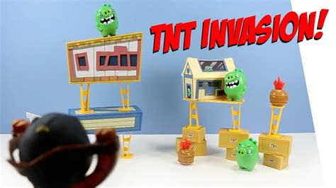 The Angry Birds Movie Tnt Invasion Playset Toy Spin Master Youtube