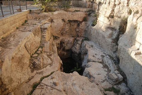 Maarat Hamachpelah Double Cave Torah And Science