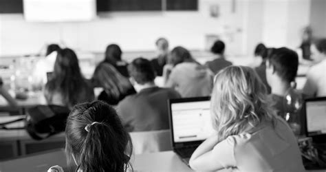 This includes mentoring from experts in the various financial, technology, regulatory and risk management roles that we employ. Graduate Training Programme | SIT Web (UK)