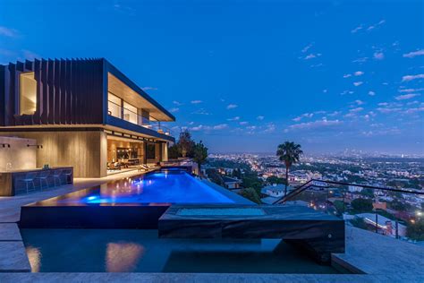Modern Mansion In The Hollywood Hills Los Angeles — Francis York