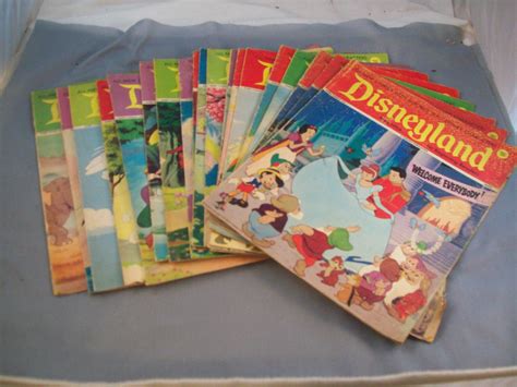 Vintage 1972 Walt Disney Disneyland Magazineslot Of 19 Antique