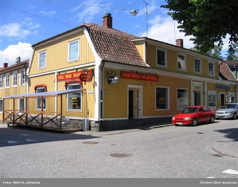 Dianas Pizzeria i Askersund, exteriör, uteservering. Bilder tagna i ...