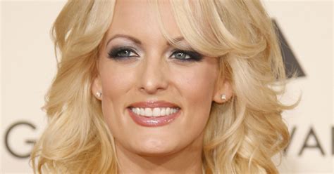 Stormy Daniels In Iowa Trump Foe Brings Her Strip Show To Des Moines