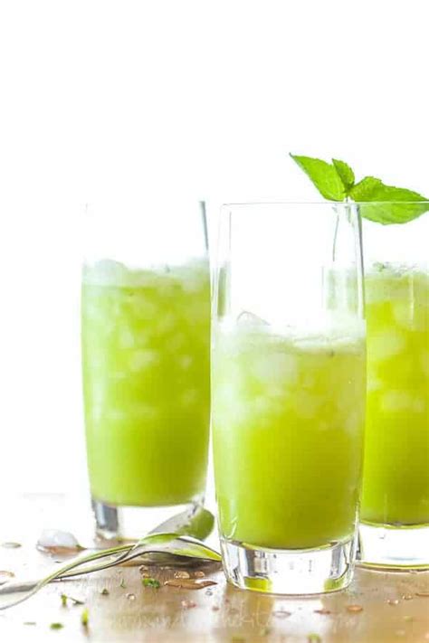 Sparkling Pineapple Mint Juice Gourmande In The Kitchen