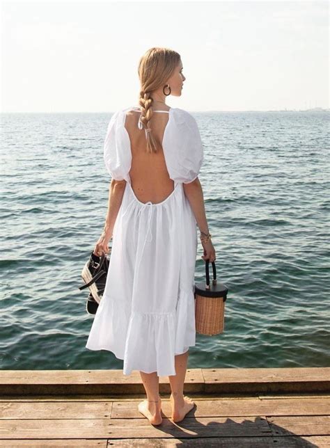 Style File The Romance Of Summer Whites Beachy Outfits Summer Outfits Summer Dresses Satin