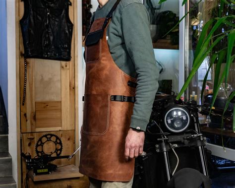 Personalized Leather Apron With Tool Pockets For Woodworker Etsy