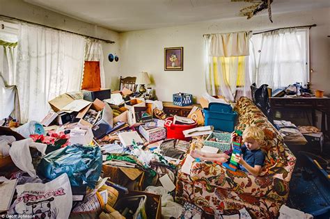Photographer Revisits His Mothers Trash Ridden Home For The First Time