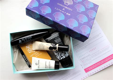 These days, there are a wide variety of gift subscriptions you can give to the special people in your life, ranging from makeup to candles. Top 8 Gift Subscription Boxes For All The Family | xameliax