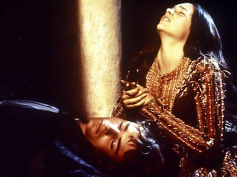 Leonardo de caprio e claire danes fazem o par romântico nessa. Dicas de Filmes pela Scheila: Filme: "Romeu e Julieta (1968)"