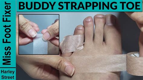 A Doctor Injured Toe How To Buddy Strap An Injured Or Broken Toe By