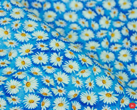 Daisy Fabric 100% COTTON Fabric Cotton Quilt Fabric | Etsy | Floral fabric, Floral print fabric ...