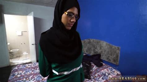 arab sex scandal muslim car desperate arab woman fucks for money eporner
