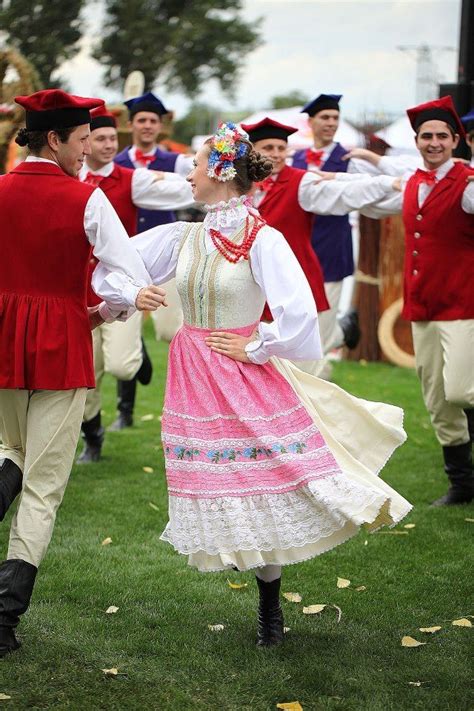 Regional Costumes From Wielkopolska Zachodnia Polish Folk