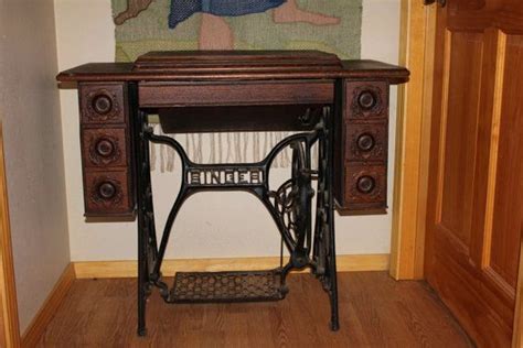 i so want this 1900s singer treadle sewing machine in original by seekingvintage … treadle