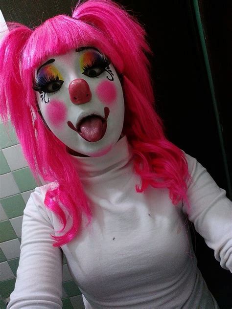 Clown Pics Female Clown Laffy Taffy Send In The Clowns White Face