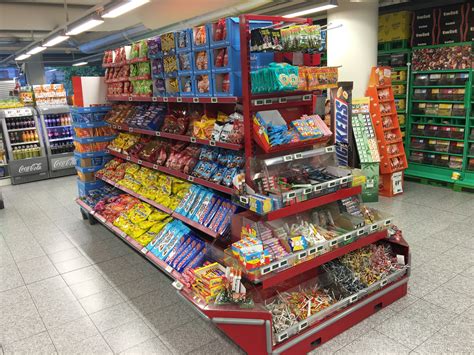 Fileconfectionary And Candy At Display In Kiwi Allehelgensgate Grocery