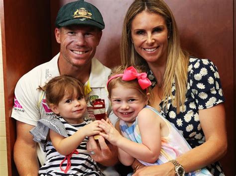 David warner gives boxing lessons to daughter & dance with wife during lockdown. David Warner breaks silence on Quinton de Kock's 'vile ...