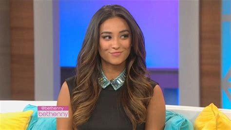 Pretty Little Liars Shay Mitchell Reveals She Hated Her Asian
