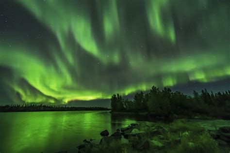 The Northern Lights Will Be Visible Across Southern Canada This Labour