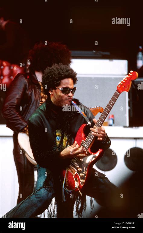 Lenny Kravitz Performing On The Pyramid Stage At The Glastonbury